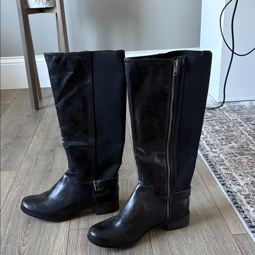 Black Knee-High Leather Boots